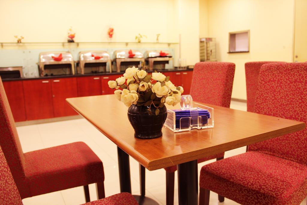 Hanting Express Xinyu Xianlai Avenue Exterior photo